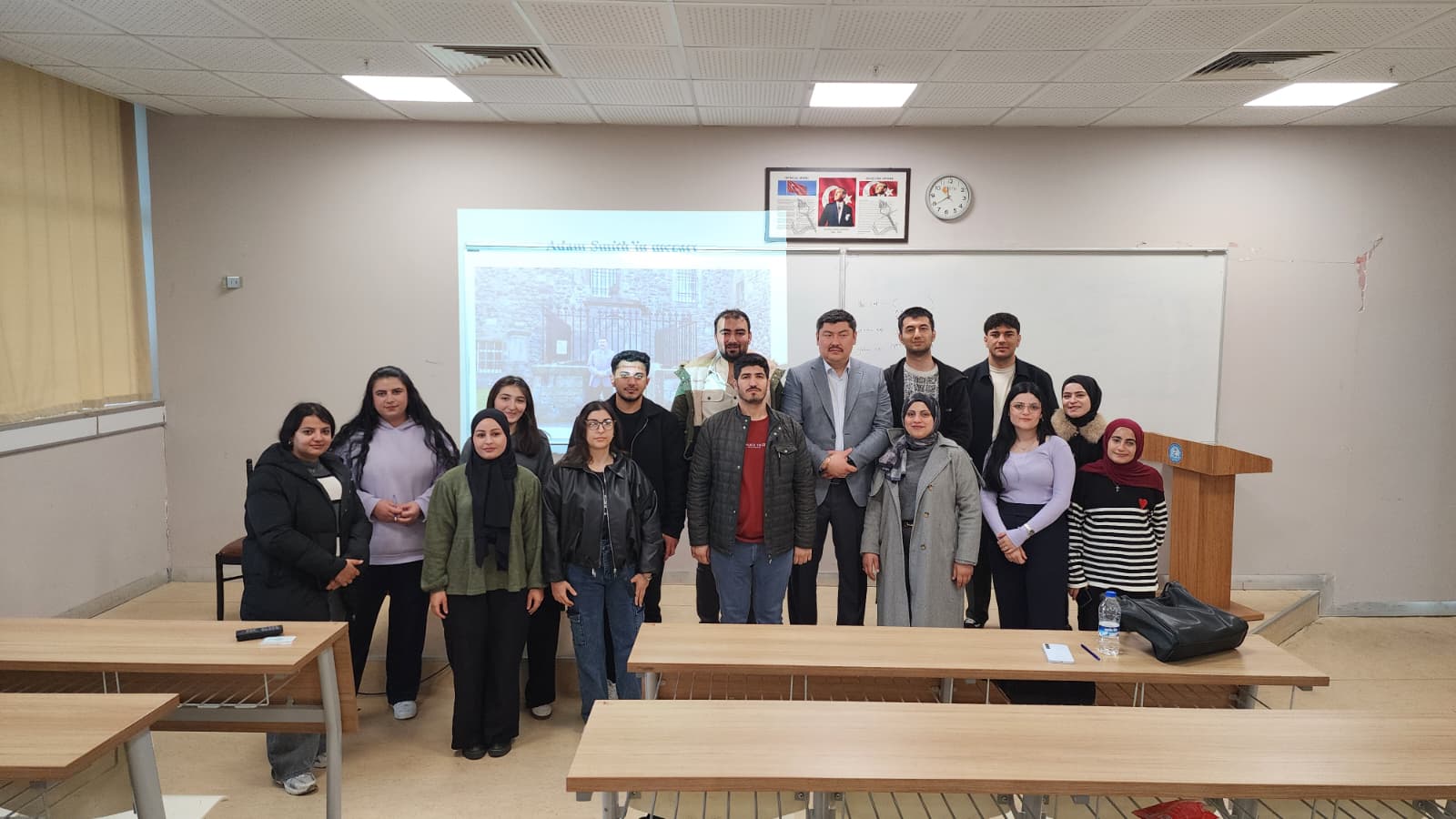 Bölümümüzde Akademik Söyleşi: Küresel Perspektifle İktisat ve Devlet Yönetimi Masaya Yatırıldı